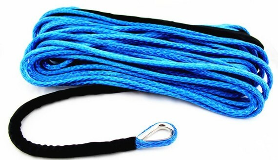 Sininen vinssiköysi, jossa pleissatut päät.