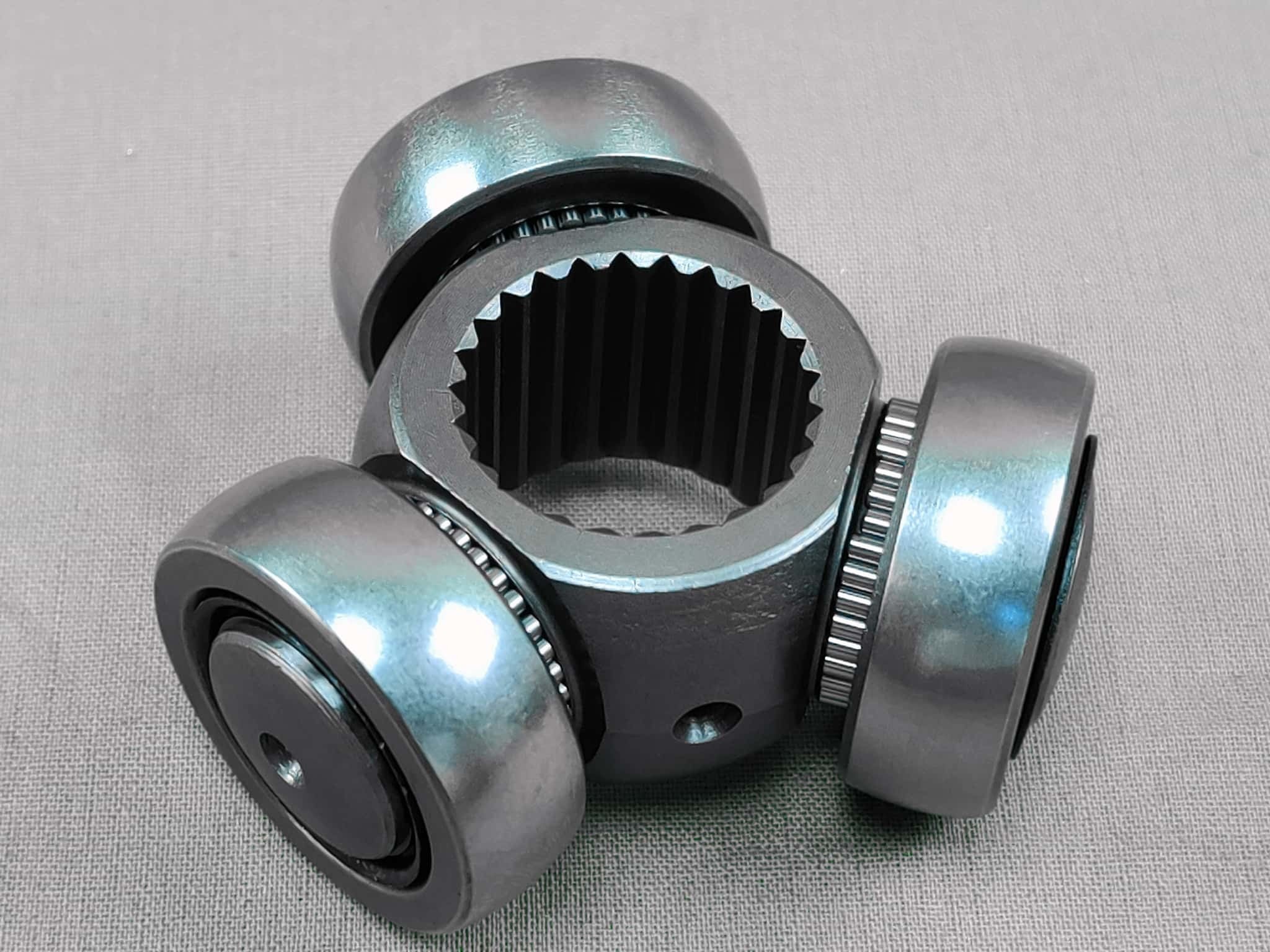 Pajeron cv-nivelen laakerit