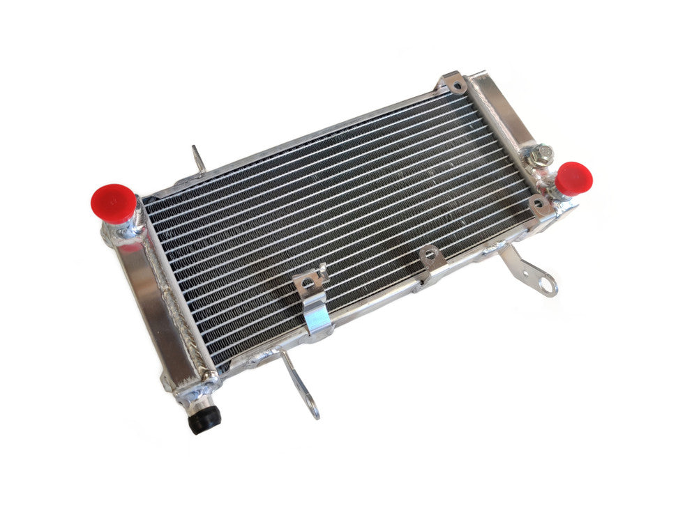 Alumiinijäähdytin Suzuki