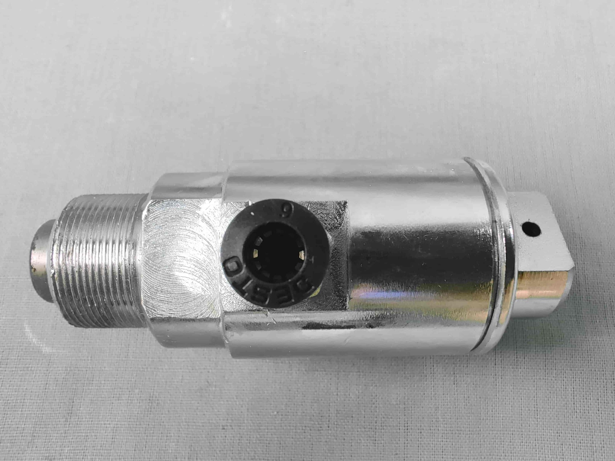 Paineilmakytkin RUNVA EWB vinssiin Runva,kromin värinen