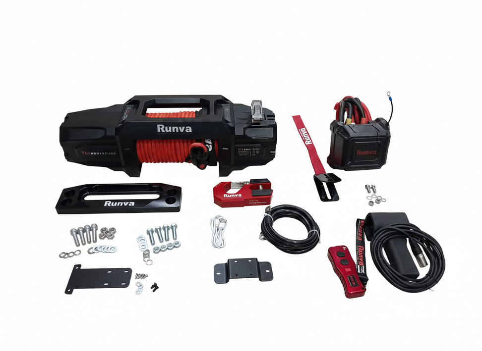 Runva Roma 13.0 sähkövinssi 12V,kuvassa kaikki vinssin varusteet. 