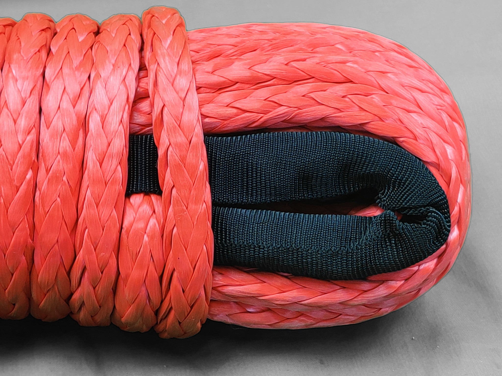 Dyneemaköysi 12mm x 30m 15 000kg.Punainen